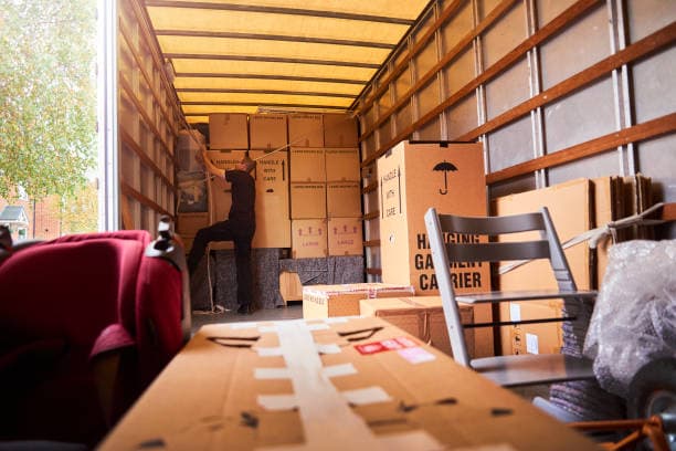 Expert moving services to ensure a smooth and hassle-free transition to your new home